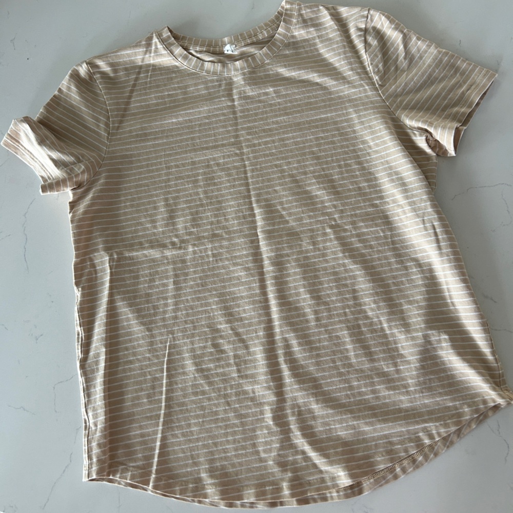 Lululemon Tee